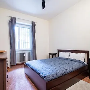 Appartamento Entire Home/apt In Near Fairs And Navigli, Milano